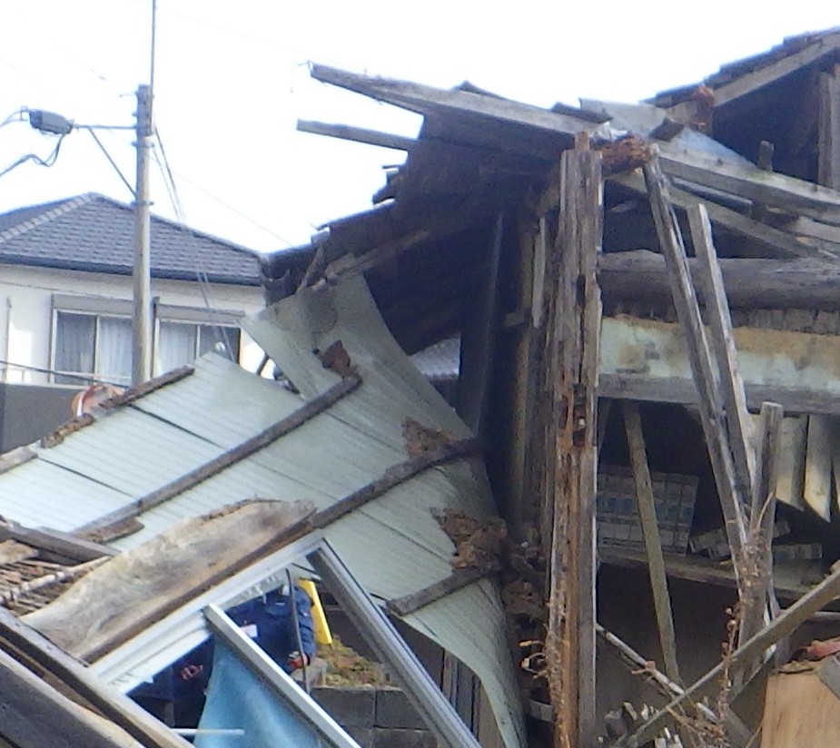 【第2報】危険な空き家を撤去　三重県鈴鹿市　市議会で問題点も指摘　　　
