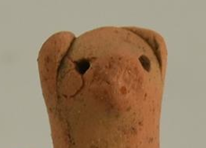 かわいい犬の土製品が出土　戦国時代の沢城跡　安産のお守りか　三重県鈴鹿市